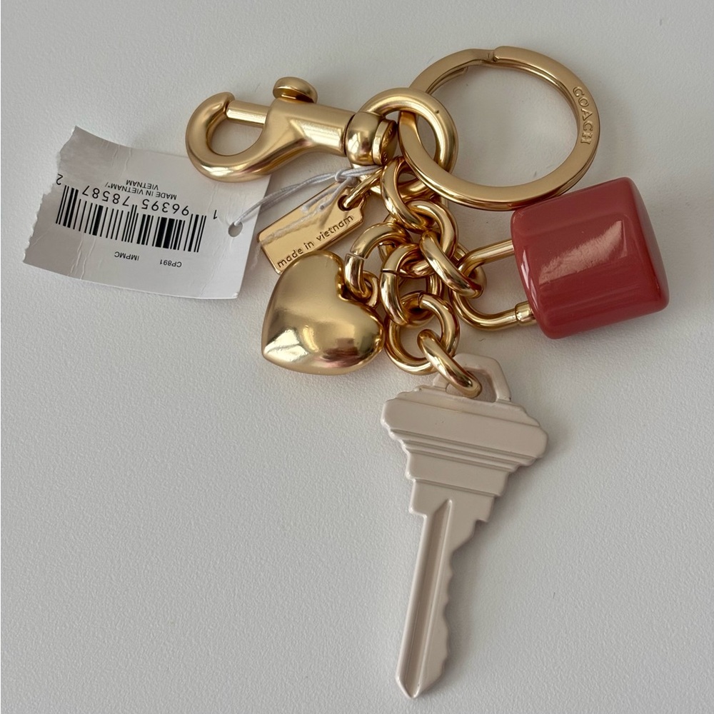 NWT Coach Keychain/Bag charm with Heart, Key and Padlock charms - Picture 2 of 2